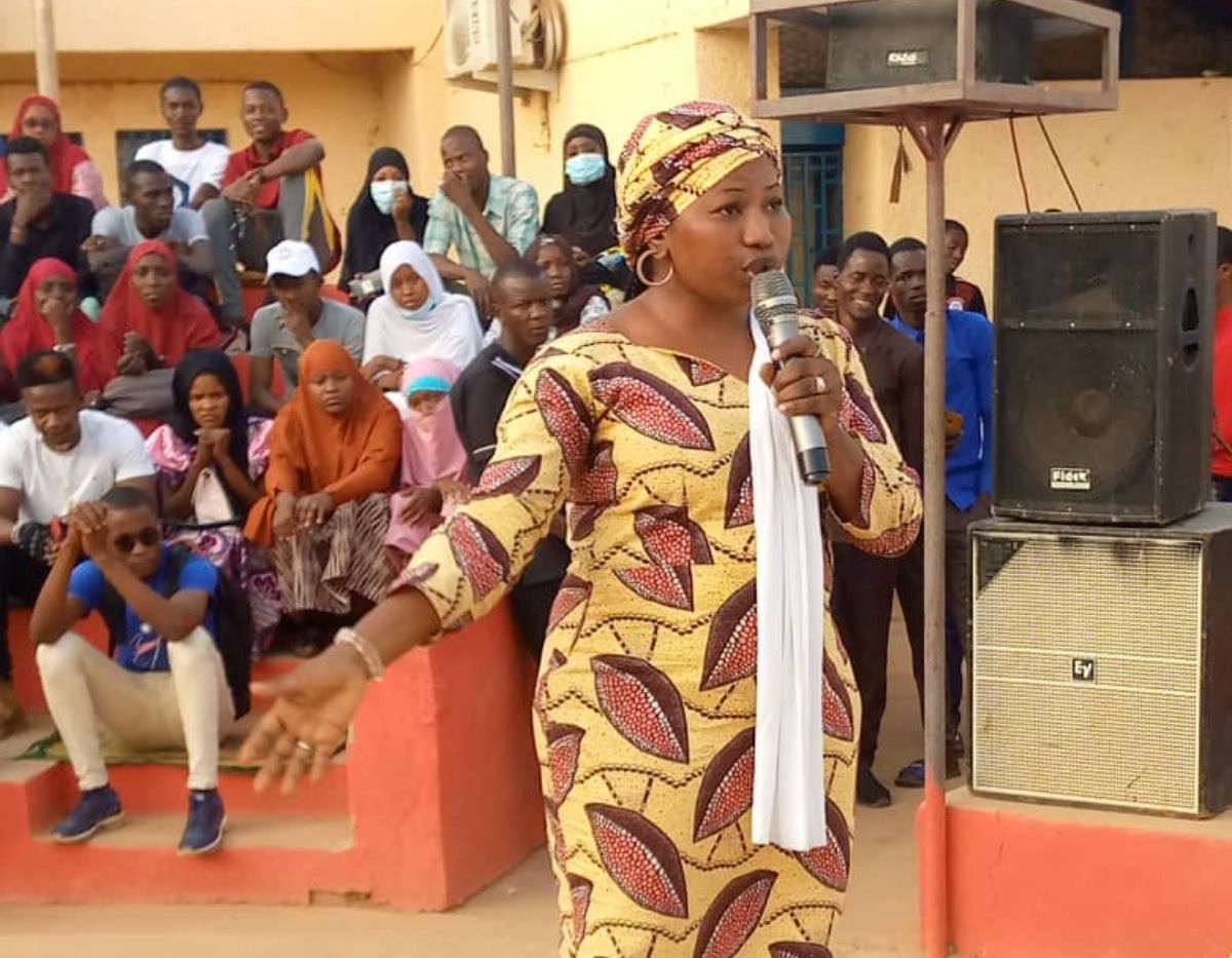 – Jeune et engagée contre les violences sexistes et sexuelles au Niger : Rabi témoigne de son implication dans le projet Jades II
